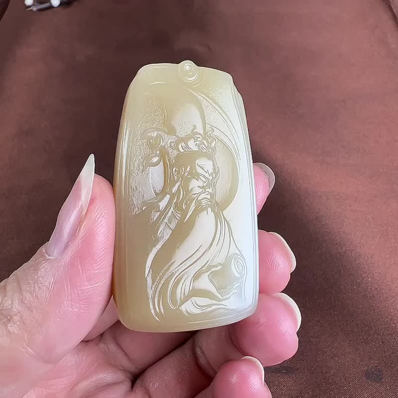天然新疆和田玉且末糖關公吊墜紅糖白肉玉質細膩溫潤色澤柔和 - 吊飾/掛飾 - 玉石 