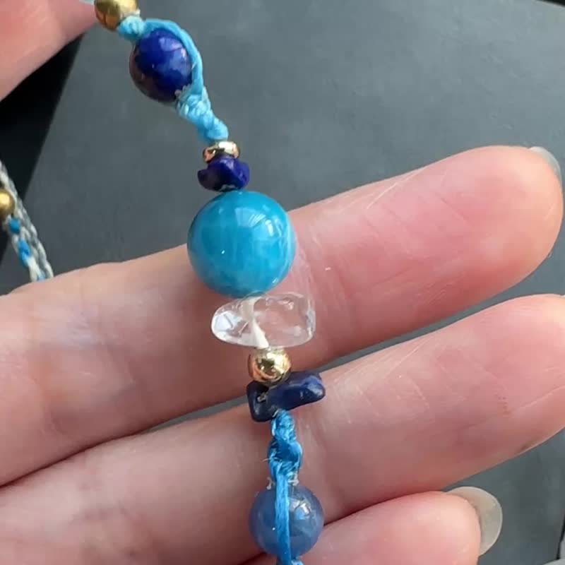 BB184 Ethnic Style Waxed Cord Woven Apatite Brass Bead Bracelet (Adjustable Length) - สร้อยข้อมือ - เครื่องเพชรพลอย สีน้ำเงิน