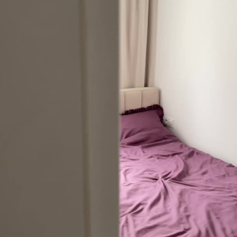 Pillowcase with Ruffles Plum, 100% Cotton Sateen,  Envelope closure - 寢具/床包 - 棉．麻 紫色