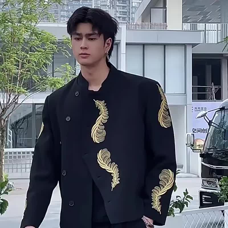 新中式立領羽毛刺繡夾克外套   休閑西服男裝 - 男西裝外套 - 其他材質 黑色
