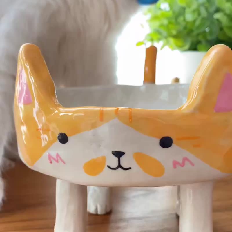 Ceramic rice bowl for pet cats and the cutest dog Produce according to customer's design - 寵物碗/碗架/自動餵食器 - 陶 白色
