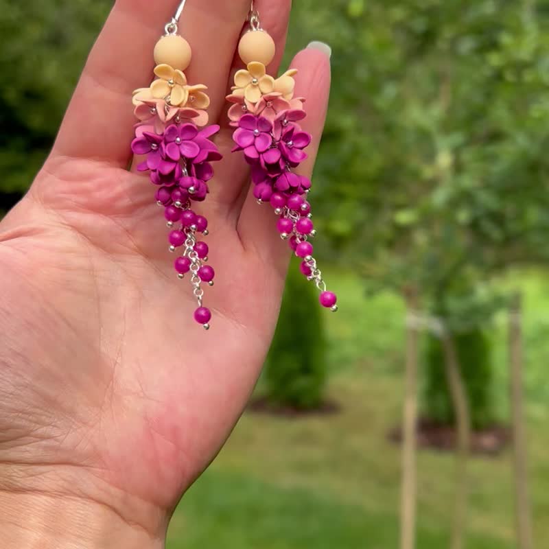 Handmade Long Earrings With Tiny Flowers Floral Jewelry Bohemian Earrings - 耳環/耳夾 - 黏土 多色