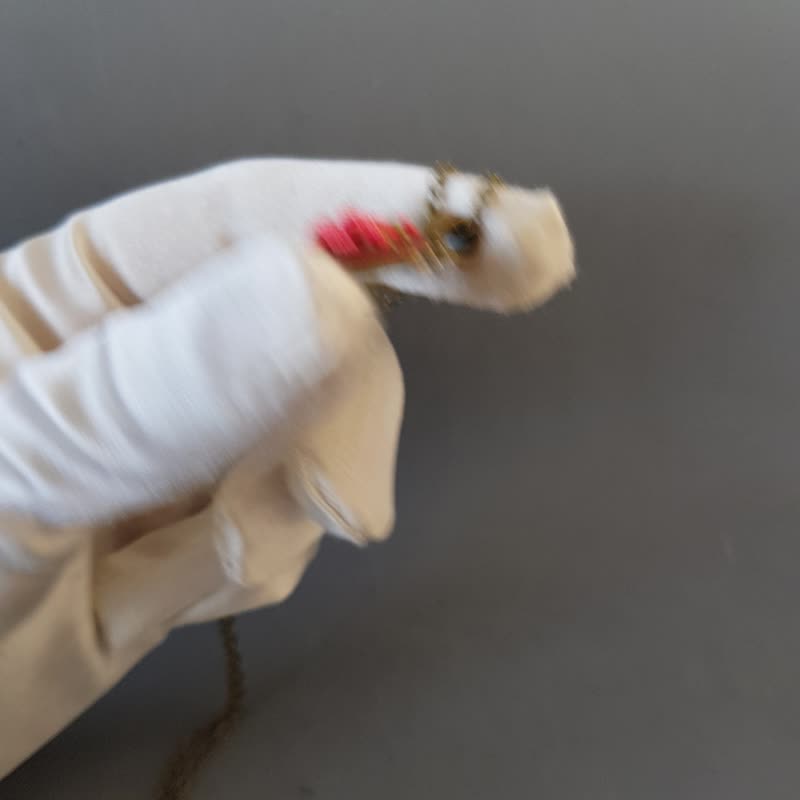 刺繡 珠寶 Ribbon embroidered pendant for her, handmade jewelry embroidery - 項鍊 - 絲．絹 紅色