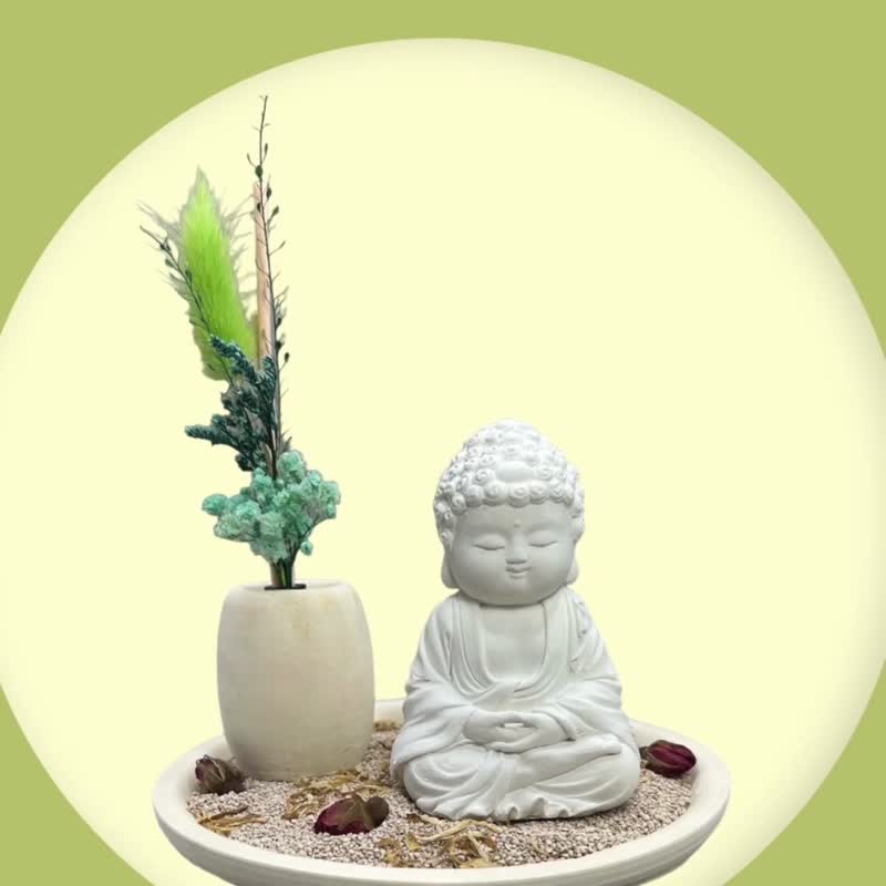 禪風設計 淨念吉祥小佛之育德 永生花圓盤組合 藝術香氛擴香 - 擺飾/家飾品 - 水泥 白色