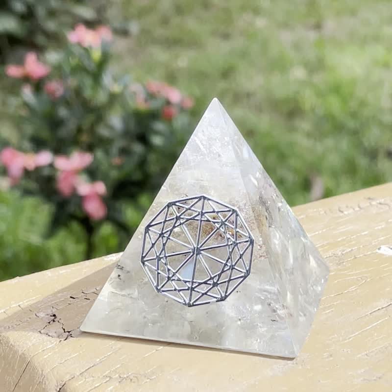 [Opal + Super Seven + Gray Moon Stone] Orgonite (6cm/5cm/4cm) - ของวางตกแต่ง - คริสตัล 