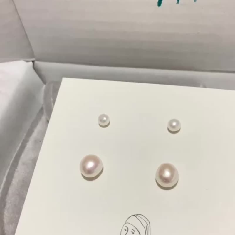 Freshwater white Pearl 925 sterling silver ear studs - ต่างหู - ไข่มุก ขาว