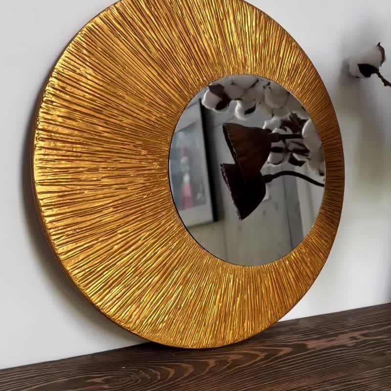 Round hanging mirror, original mirror for home, wall mirror decor - 壁貼/牆壁裝飾 - 木頭 金色