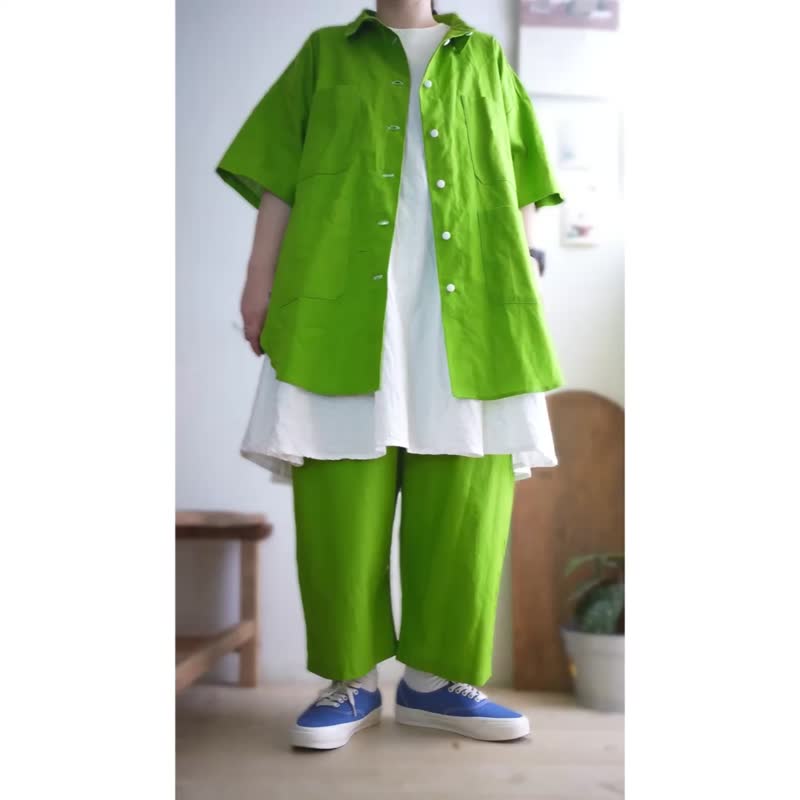青草綠工裝襯衫短袖 - 女襯衫 - 棉．麻 綠色