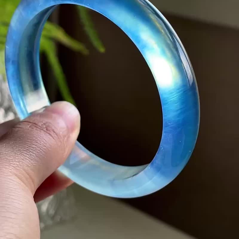 秒殺價 太美了 天然海藍寶手鐲 藍天白雲電光 圈口58MM 晶體通透 - 手鍊/手環 - 玉石 