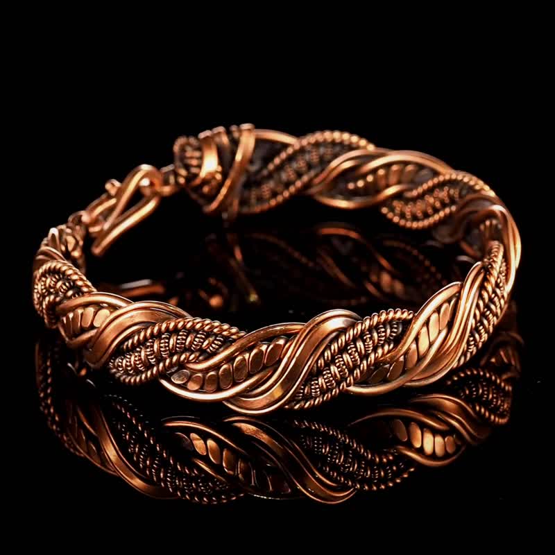 Unique pure copper wire wrapped bracelet  WireWrapArt jewelry Antique style - สร้อยข้อมือ - ทองแดงทองเหลือง สีทอง