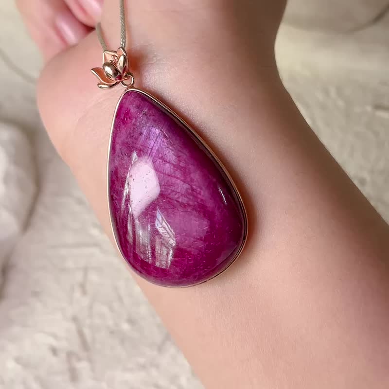 莫桑比克紅寶石吊墜 - 吊飾 - 寶石 紅色