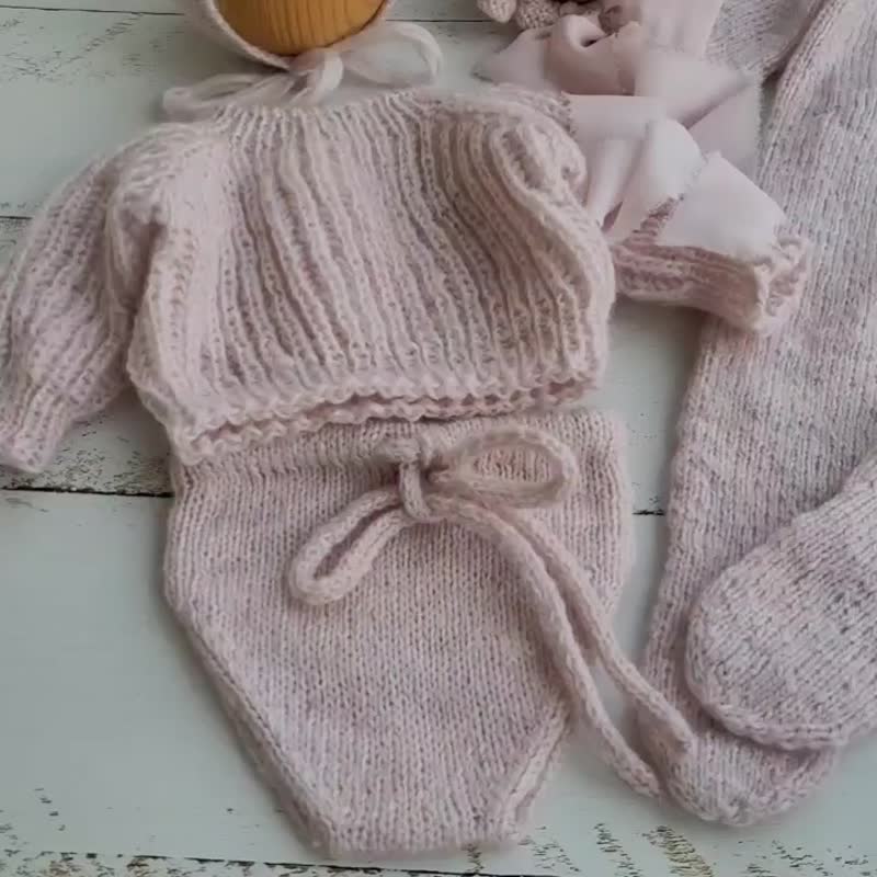 Pale pink hat, pants, wrap, Life style outfit/ Newborn photo props - Baby Accessories - Wool Pink