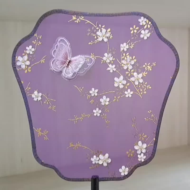 立體梅花宮扇【蝶戀花】~金銀雙面 (附黑色扇架) - 扇子 - 繡線 紫色