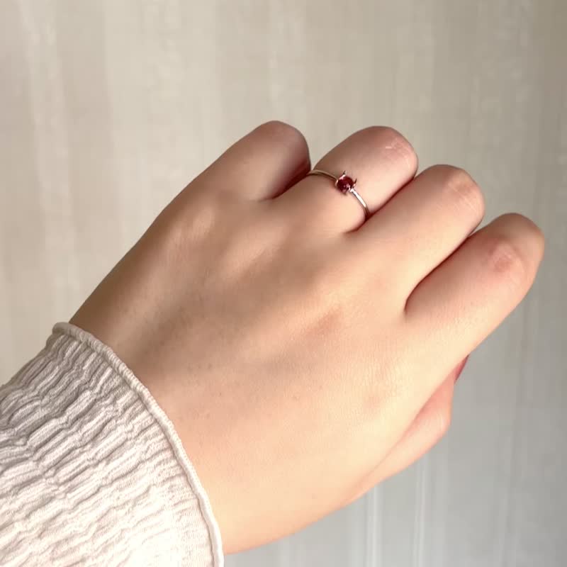 鍍銠+SV925 高等級碧璽 迷你寶石戒 / 十月誕生石 - 戒指 - 寶石 粉紅色