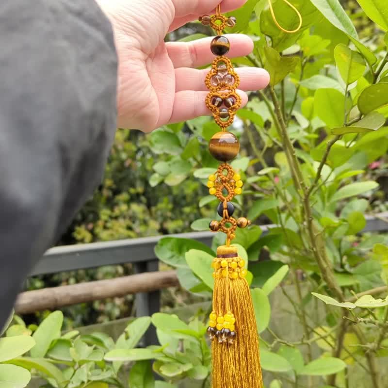 Chinese knot tassel classical pendant pressed placket fan pendant bag pendant Hanfu natural yellow tiger eye - พวงกุญแจ - เครื่องประดับพลอย สีส้ม