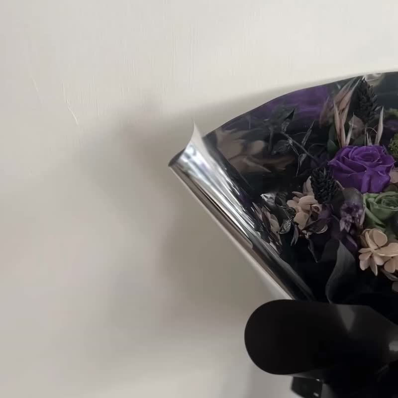 【永生玫瑰花花束】• 情人節/永生玫瑰花/永生玫瑰花花束/玫瑰花 - 乾燥花/永生花 - 植物．花 黑色