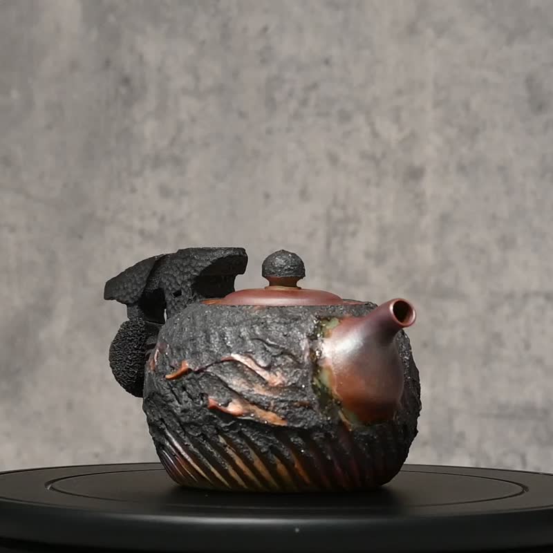 | 270cc | 柴燒造型正把壺 柴燒壺 茶壺 手作壺【臻麟陶藝】 - 茶壺/茶杯/茶具 - 陶 