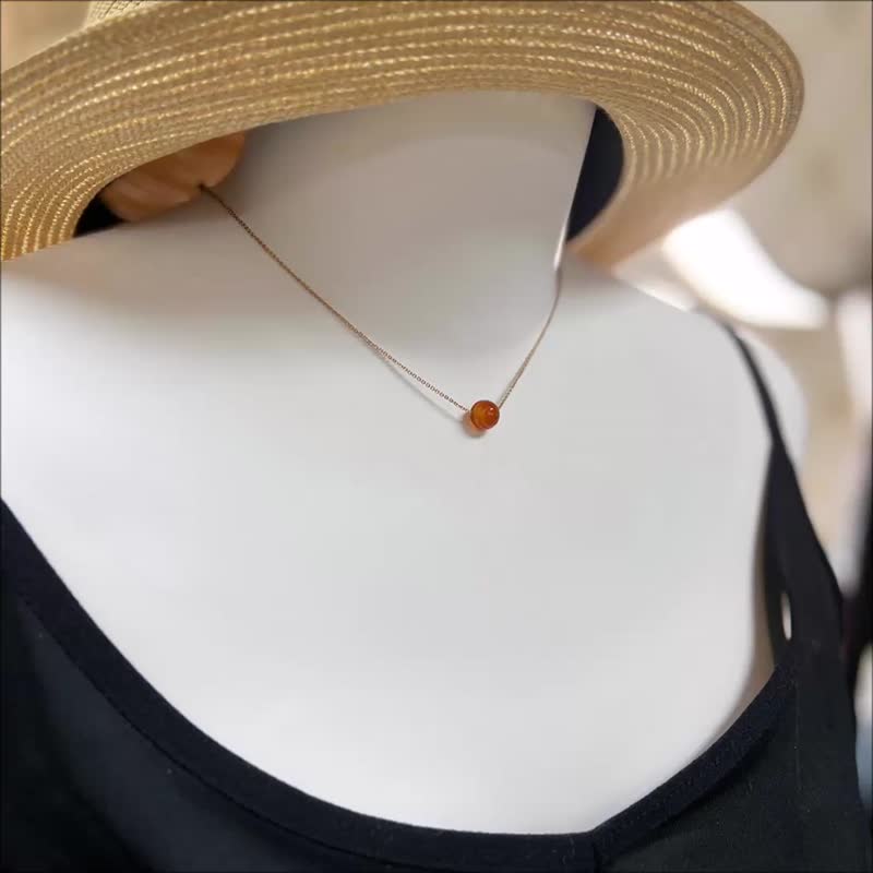 Carved Natural Stone Choker Necklace Thin KC Chain Petite Rose Red Agate Pendant - สร้อยติดคอ - เครื่องเพชรพลอย สีแดง