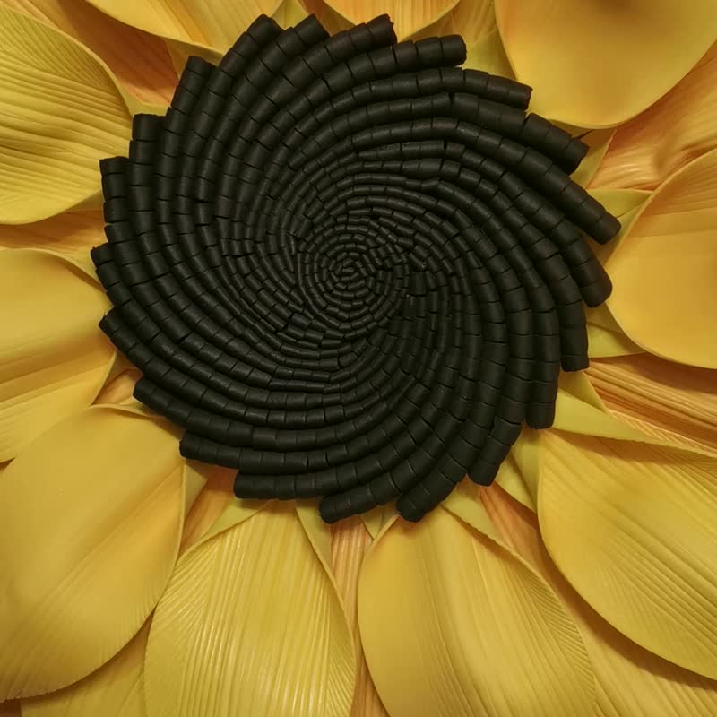 Oversized Sunflower. Giant Yellow Fower. Big 70 cm Sunflowers. Wall Floral Decor - 壁貼/牆壁裝飾 - 其他材質 