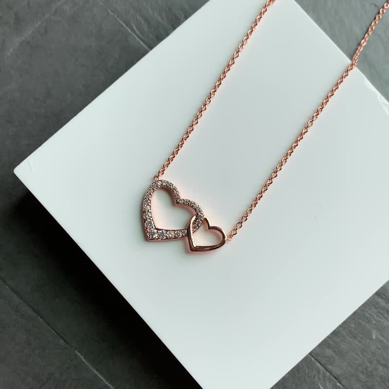 Heart button heart set Stone necklace (2 colors in total) - Necklaces - Copper & Brass Multicolor