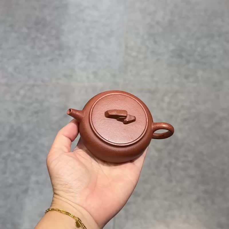 觀山 手工 容量90cc  原礦紅降坡給人一種回歸自然重回本源的自然 - 茶壺/茶杯/茶具 - 陶 