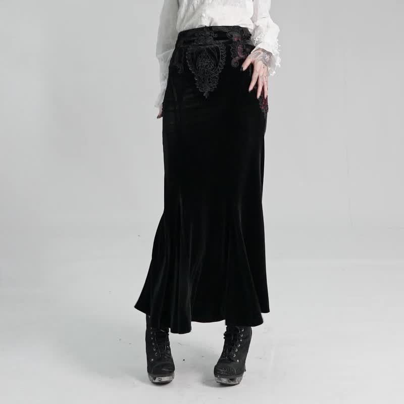 Gothic Sage&#39;s Stone Appliquéd Fishtail Skirt / Soon to be out of print