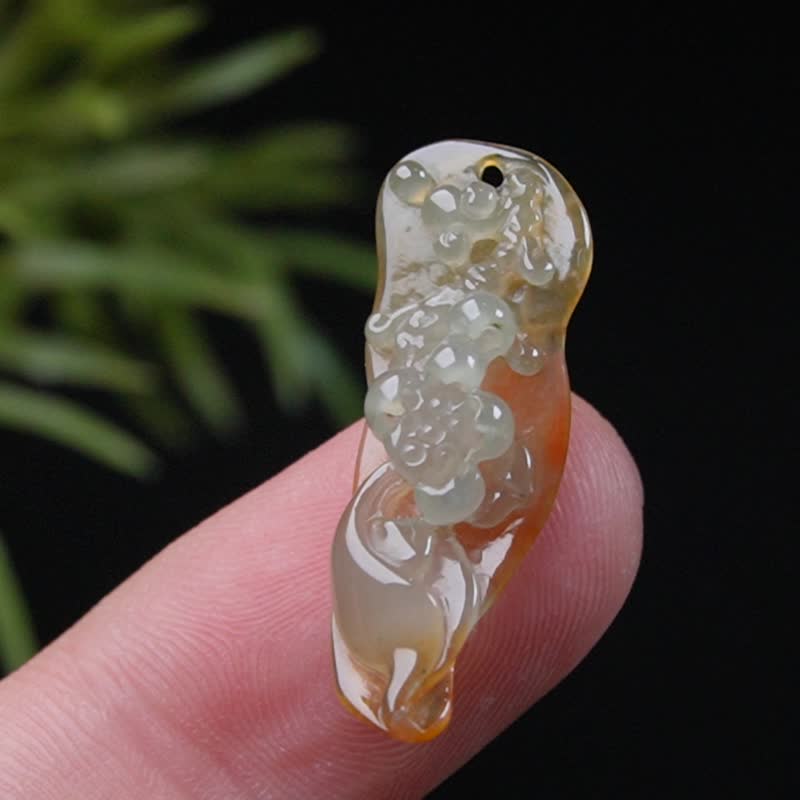 冰種黃翡翡翠巧色巧雕蓮花項鍊 | 天然緬甸玉A貨翡翠 | 送禮 - 吊飾/掛飾 - 玉石 橘色