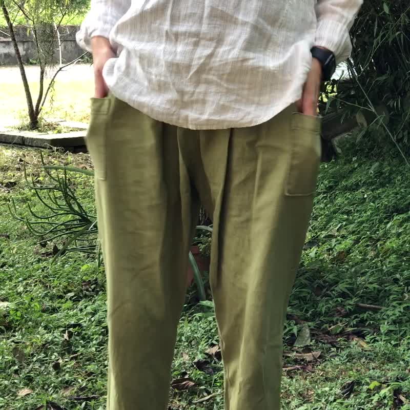 Handmade cotton and Linen low crotch pocket nine-point bubble vintage pants - กางเกงขายาว - ผ้าฝ้าย/ผ้าลินิน สีดำ
