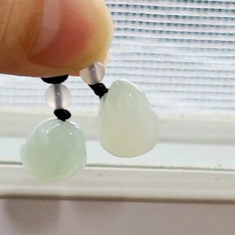 【Pro-Cui】Natural emerald ice moist eyes green is not the same fat cute rabbit minimalist personality necklace | Chinese zodiac rabbit - Necklaces - Jade Multicolor