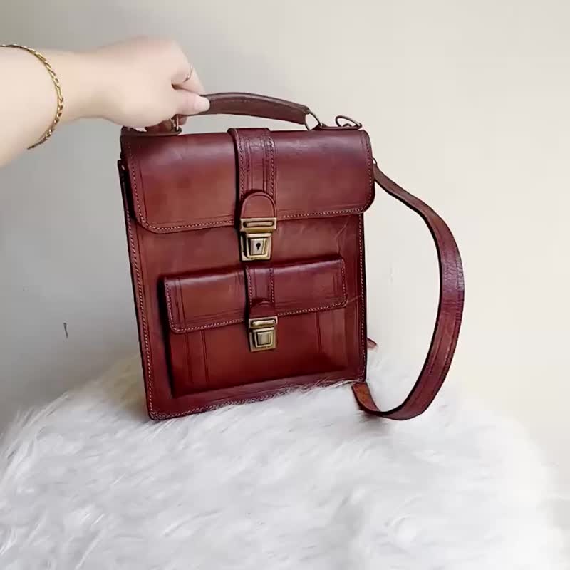 College double-button square bag cowhide antique genuine leather hand-held backpack vintage ほんがわ - กระเป๋าแมสเซนเจอร์ - หนังแท้ สีนำ้ตาล