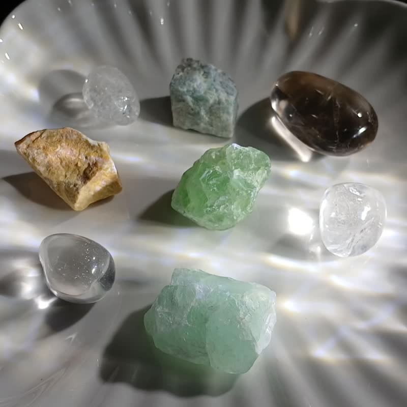 【24小時出貨】聖誕禮物-療癒水晶礦石驚喜盒 - 擺飾/家飾品 - 水晶 多色