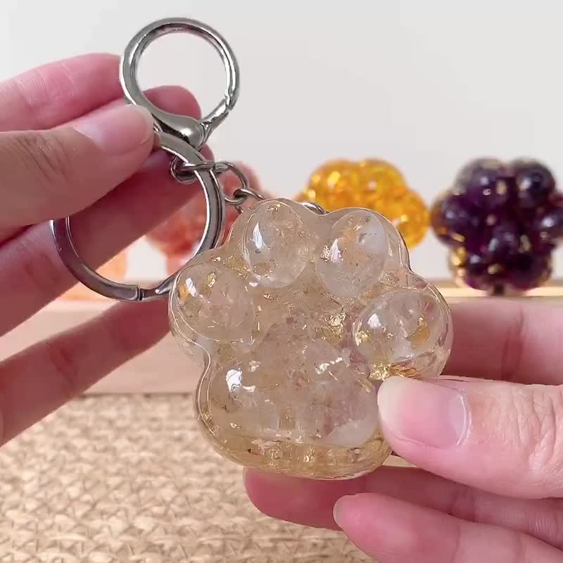 Crystal decoration doll cat palm key ring size M | Natural crystal and ore craftsman drip glue - ของวางตกแต่ง - คริสตัล หลากหลายสี