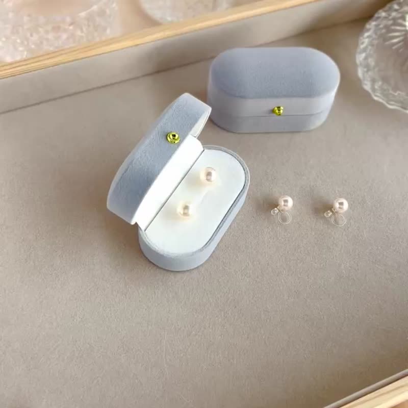 【Exquisite Gift Box】 Austrian Pearl Ear Clips - Perseus Light Champagne Earrings - Earrings & Clip-ons - Pearl White