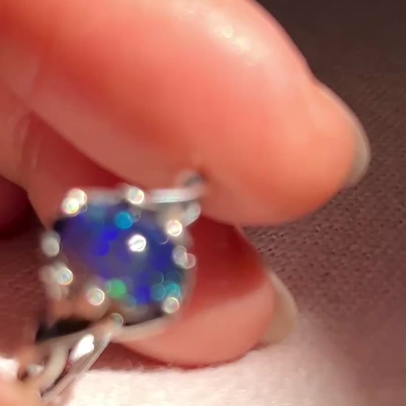 Blue to Blue Vine Ring/Black Opal/Opal/925 Sterling Silver/Opal - แหวนทั่วไป - เครื่องเพชรพลอย สีน้ำเงิน
