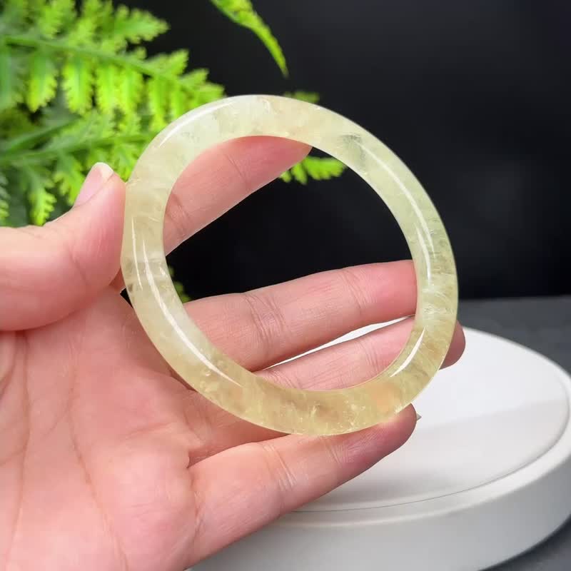 獨特 檸檬黃水晶手鐲 62MM 冰透閃片碎碎冰黃色水晶 聚財友誼運勢 - 手鍊/手環 - 水晶 黃色