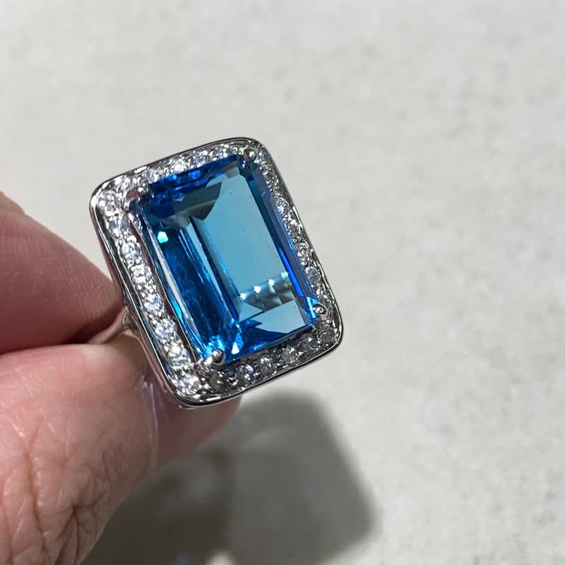 Natural Swiss Blue Topaz Stone Made in India 925 Sterling Silver - แหวนทั่วไป - เครื่องเพชรพลอย สีแดง