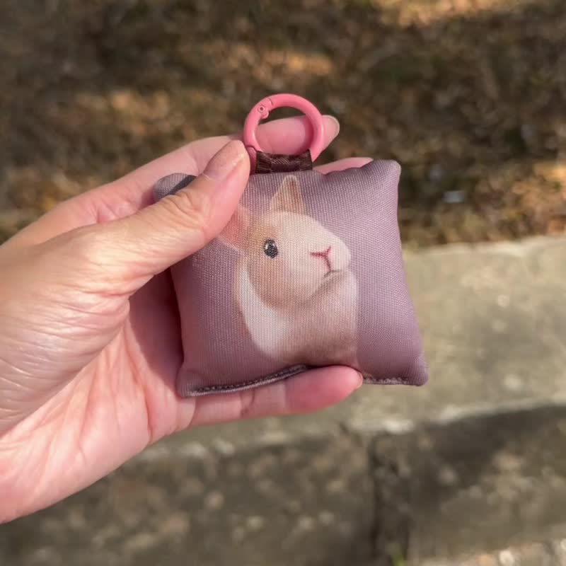 [Chong Chong Jia] Bag Charm - Bobo - พวงกุญแจ - เส้นใยสังเคราะห์ สีกากี