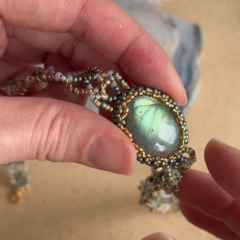 Original Design Labradorite Lace Beaded Necklace - สร้อยติดคอ - คริสตัล สีเขียว