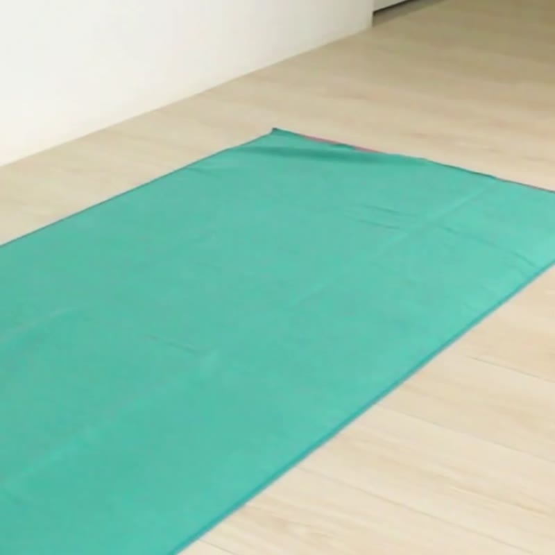 【禮盒快速出貨】年年有瑜、歲歲有肌 | 瑜珈鋪巾+瑜珈環/X型拉繩 - 運動/健身器材 - 其他材質 多色