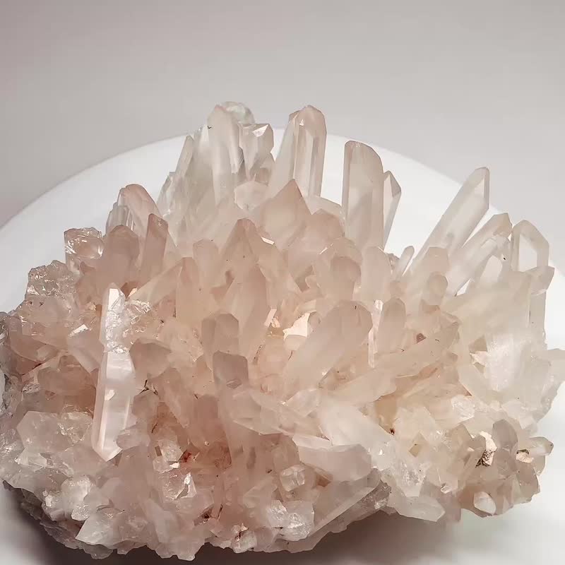 Crystal Corner 隅石丨粉晶簇200丨淨化丨療癒水晶法寶 - 擺飾/家飾品 - 水晶 