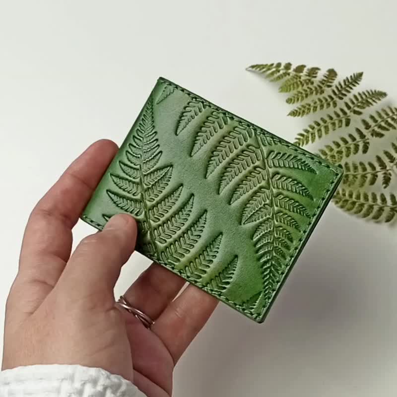 Green Leather Card Holder/ Card Wallet for Women for Men, Fern Leaves Ornament - Card Holders & Cases - Genuine Leather Green