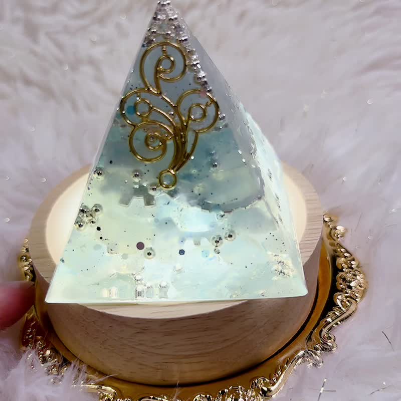 海洋靈魂-海水藍寶奧剛能量金字塔 - 擺飾/家飾品 - 水晶 