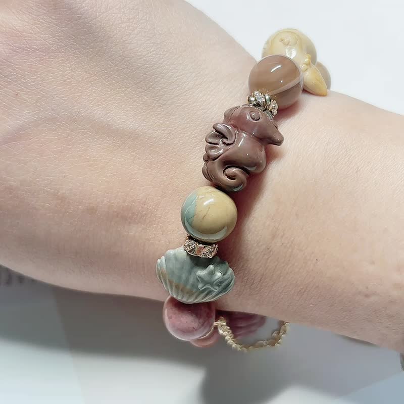 【Customized】Elf in the sea. Mermaid l Alxa agate original design bracelet - สร้อยข้อมือ - หยก หลากหลายสี