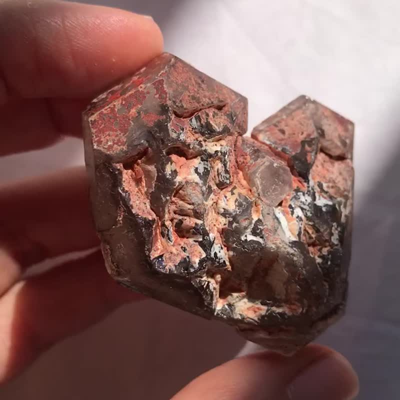 天然水晶白水晶城堡骨幹礦物擺件 心形浮生 天然原石 crystal - 擺飾/家飾品 - 水晶 透明