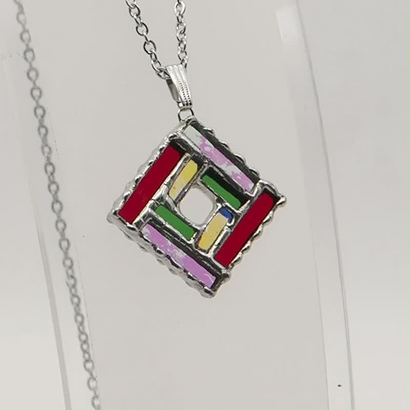 minuteness stained glass square pendant - สร้อยคอ - แก้ว หลากหลายสี