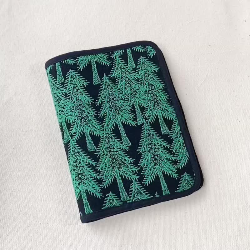 森林刺繡 A5 記事本 布書衣 活頁手帳 萬用資料夾 客制化 - 筆記本/手帳 - 棉．麻 綠色
