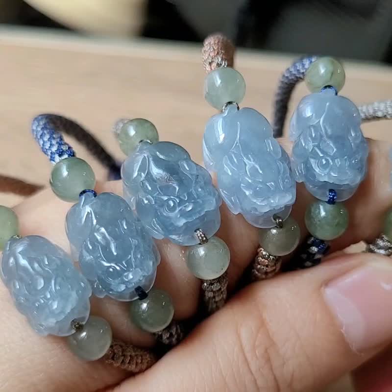 [Qin Cui] Natural Guatemala Jadeite Ice Blue Purple Fat Curvy Pixiu Immortal Energy Bracelet Pixiu Garden - สร้อยข้อมือ - หยก สีน้ำเงิน