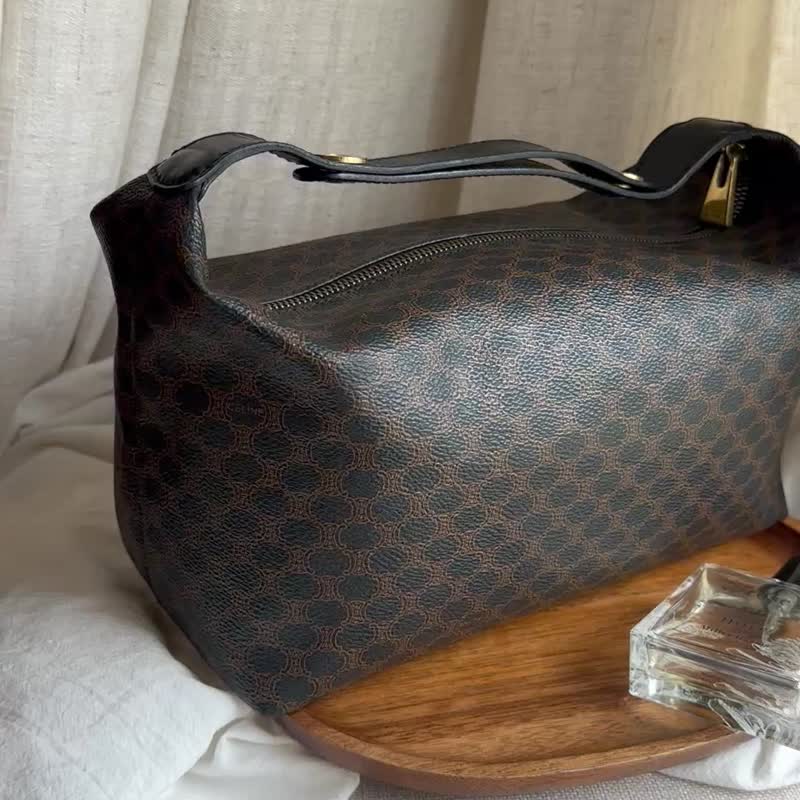 中古包Vintage Celine 稀有黑花飯盒包 - 手提包/手提袋 - 防水材質 