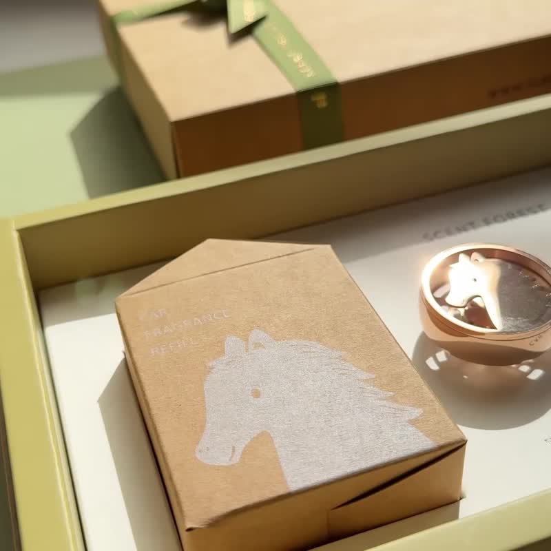 【馬上開運】2026寶馬年 質感金屬車用香氛 - 小馬型新登場 - 香薰/精油/線香 - 不鏽鋼 金色