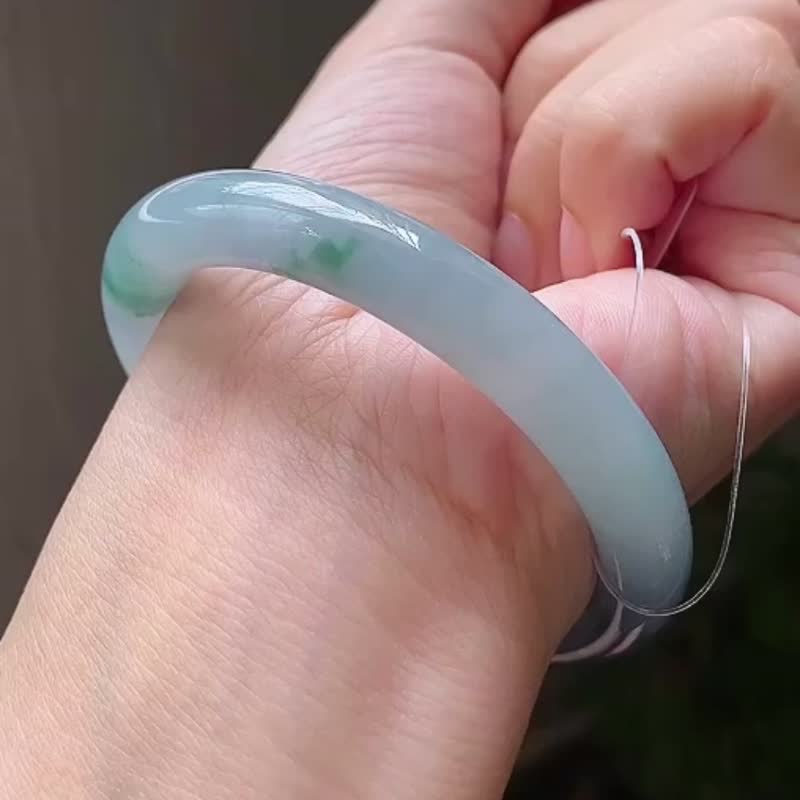 冰種翡翠天然翡翠玉鐲A玉手鐲 玉鈪 • 冰種紫羅蘭飄花翡翠圓鐲 - 手鍊/手環 - 玉石 綠色